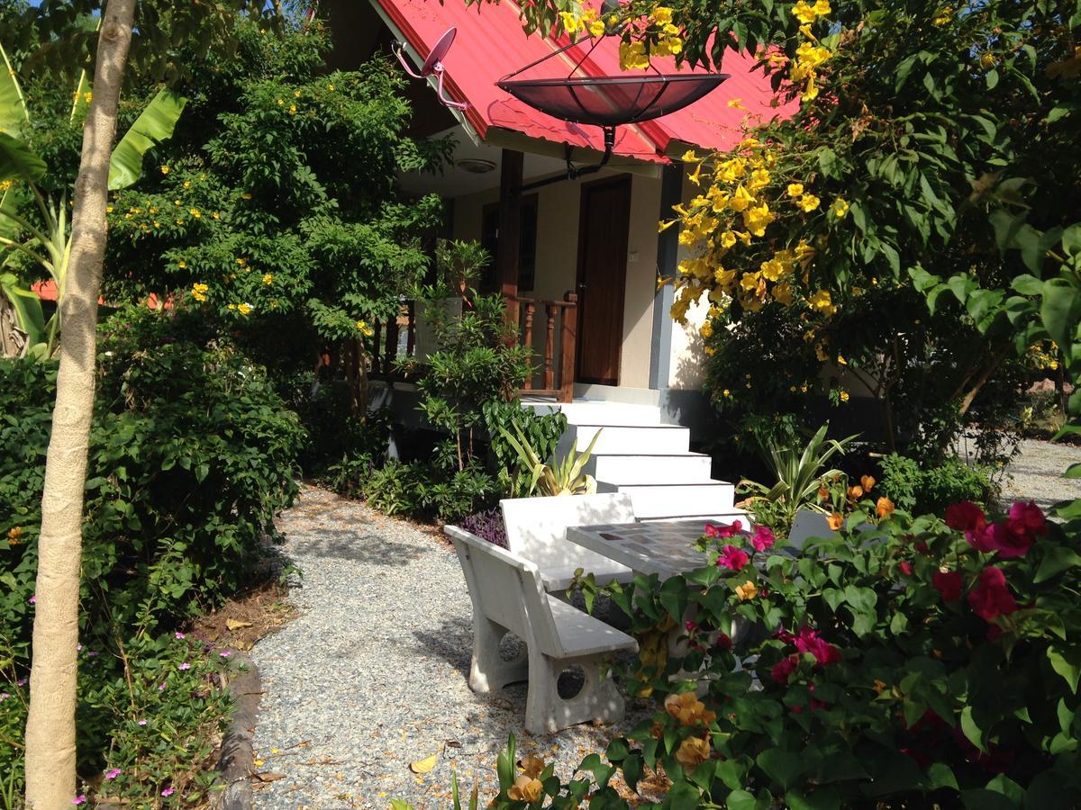 아리야 리조트 Watthana Nakhon 외부 사진